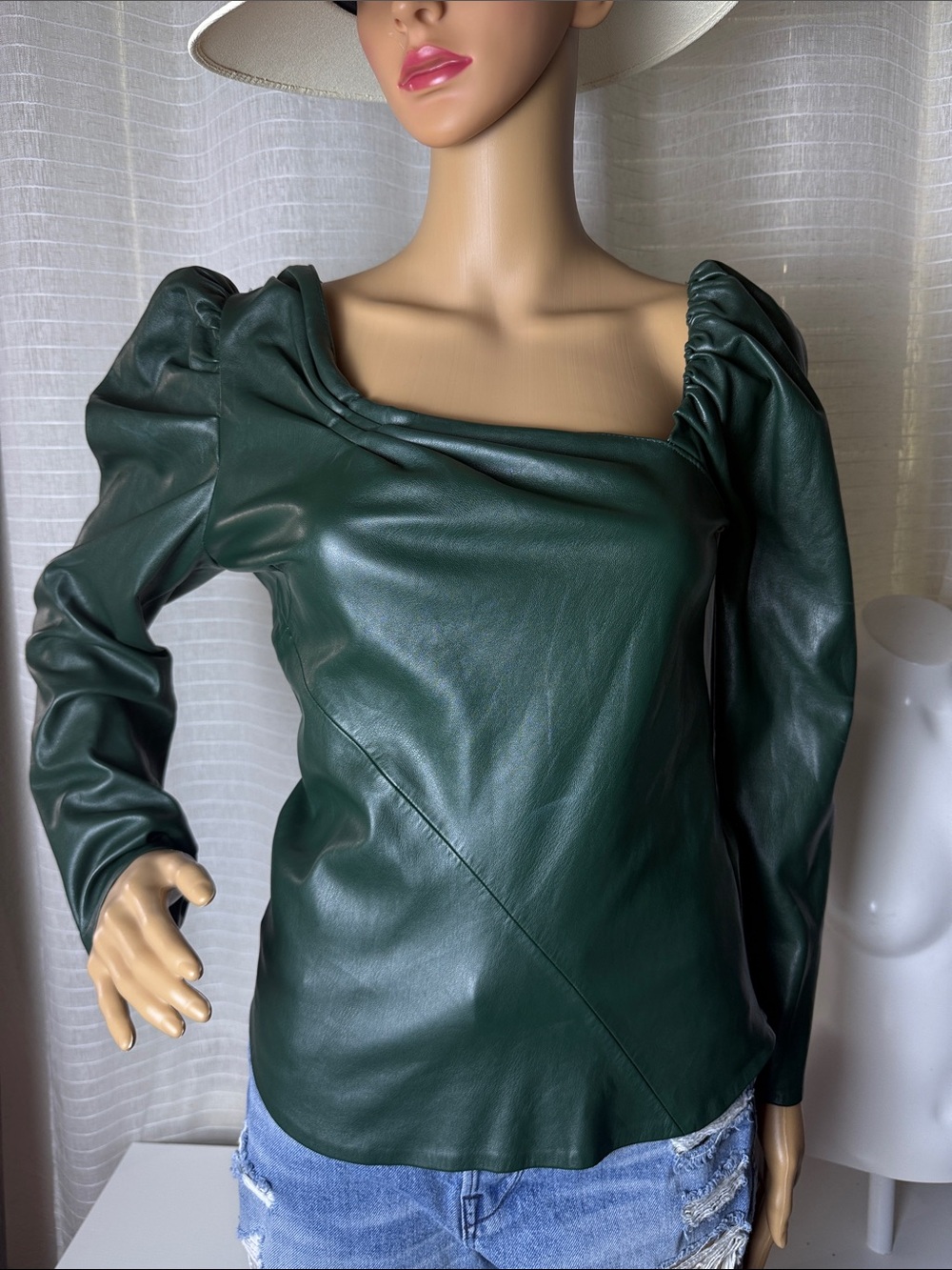 🌟Zara 🌟Dark Green Faux Leather Puff-Sleeve Long Sleeve Top, Small